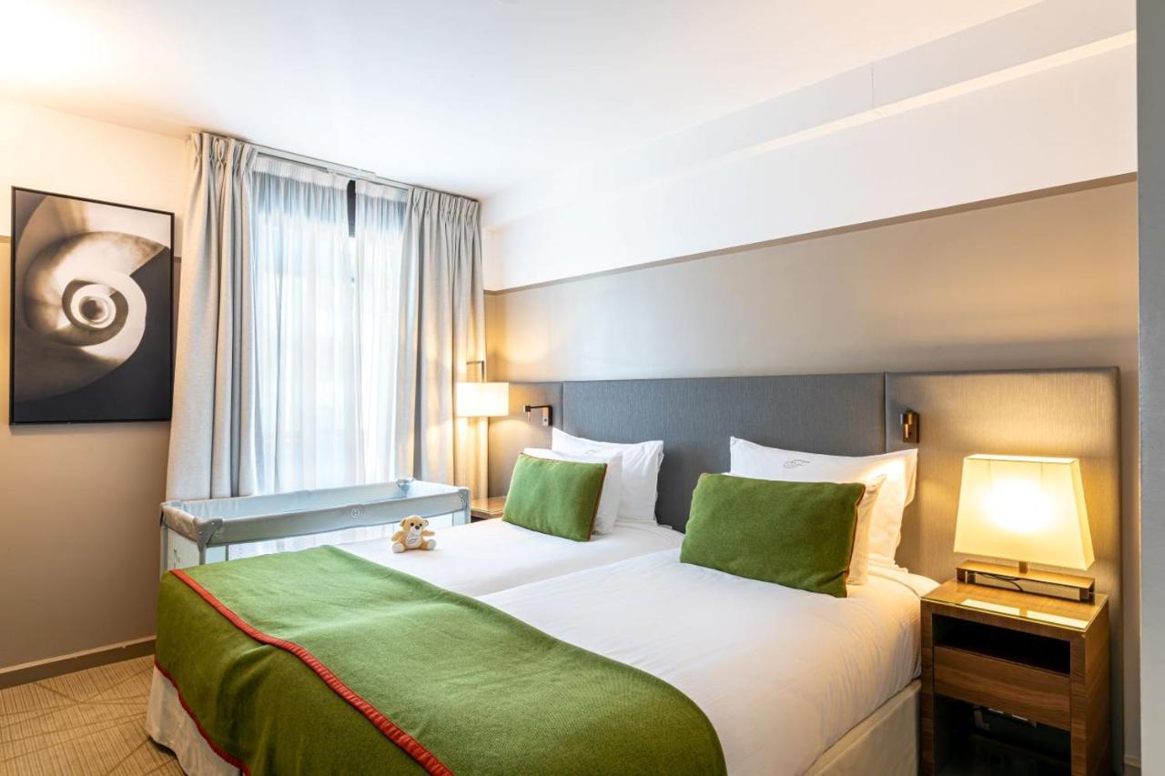 Fraser Suites Paris La Defense Courbevoie Exterior foto A typical room at the hotel