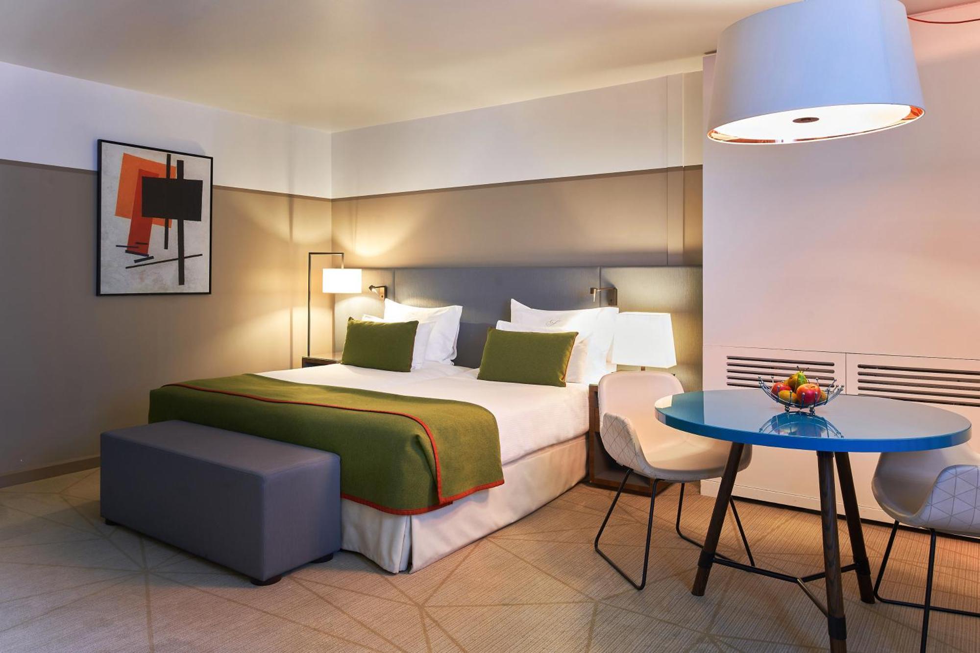 Fraser Suites Paris La Defense Courbevoie Exterior foto A room at the hotel