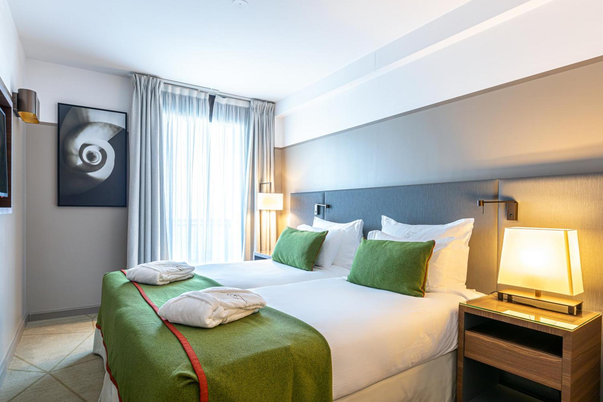 Fraser Suites Paris La Defense Courbevoie Exterior foto A room at the hotel