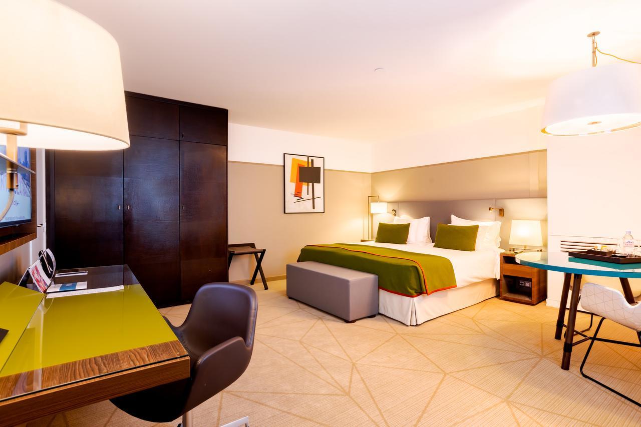 Fraser Suites Paris La Defense Courbevoie Exterior foto A room at the hotel
